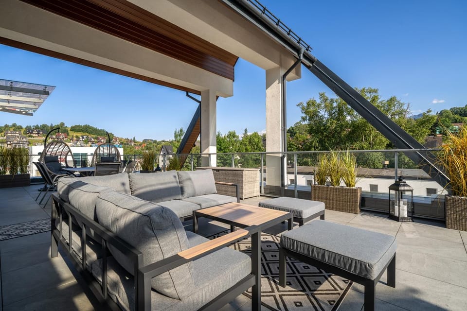 View (from property/room), Balcony/Terrace, Seating area