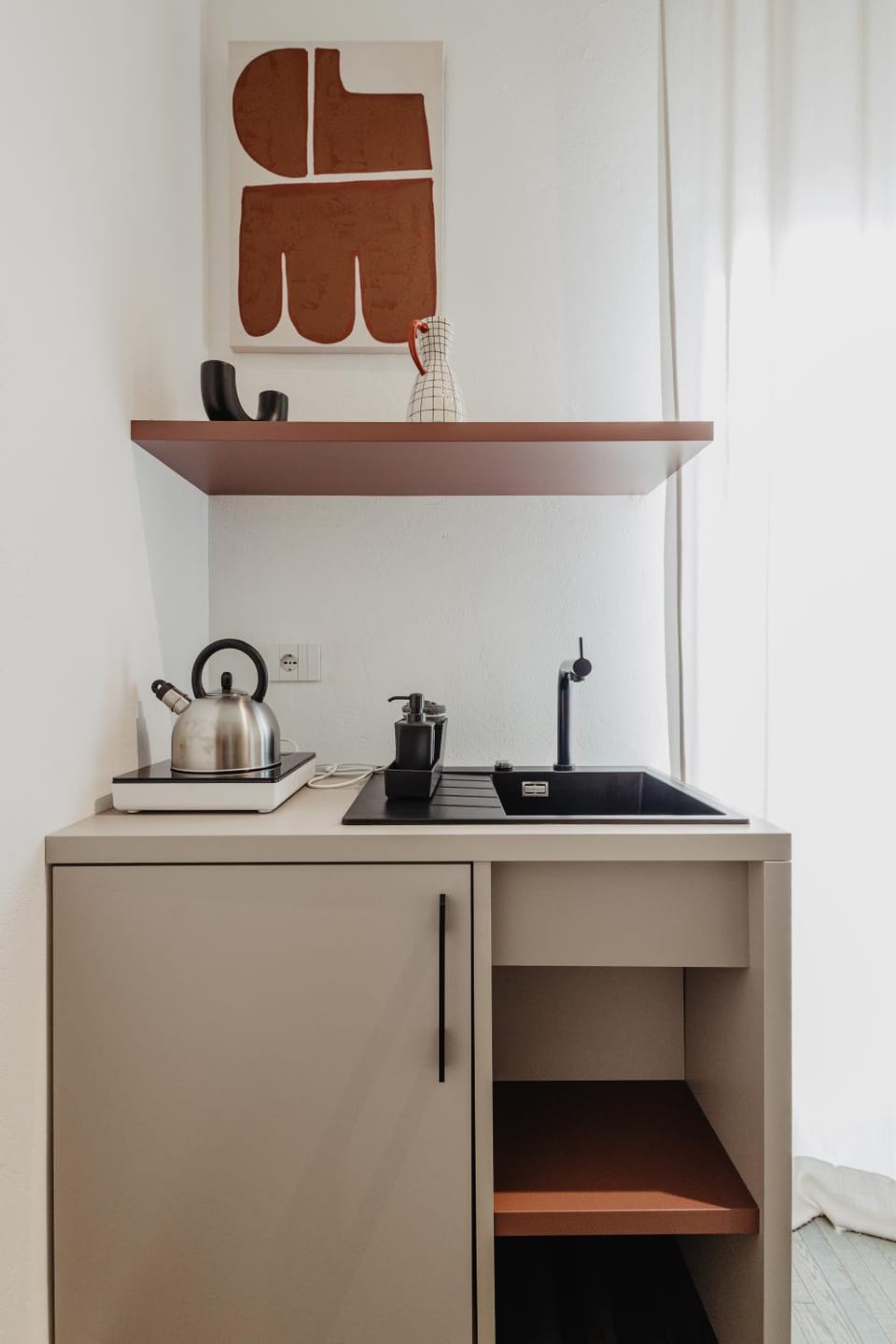 Coffee/tea facilities, Kitchen or kitchenette