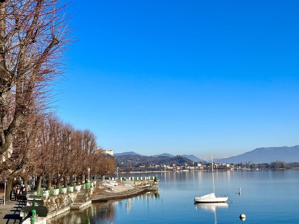 Gemelli al Lago Apartment in Arona