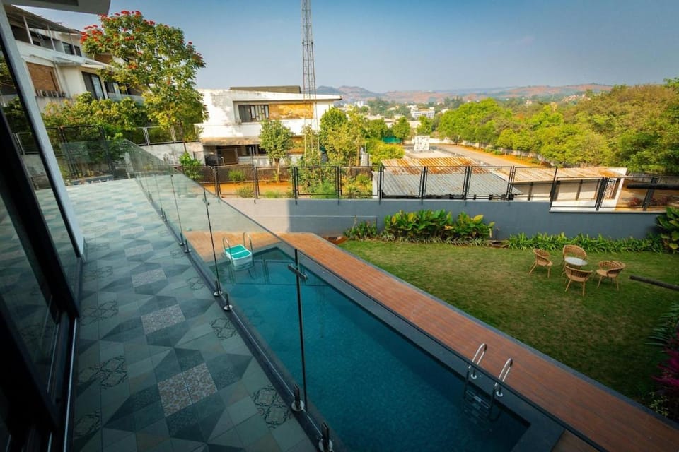 Day, View (from property/room), Balcony/Terrace, Pool view, Swimming pool