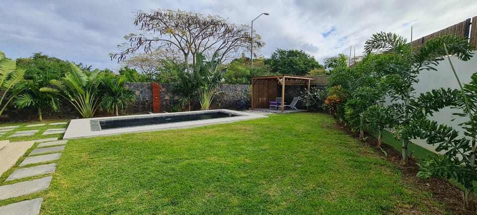 Villa Asahi , Steps from Mont Choisy Beach & Golf Villa in Trou-aux-Biches