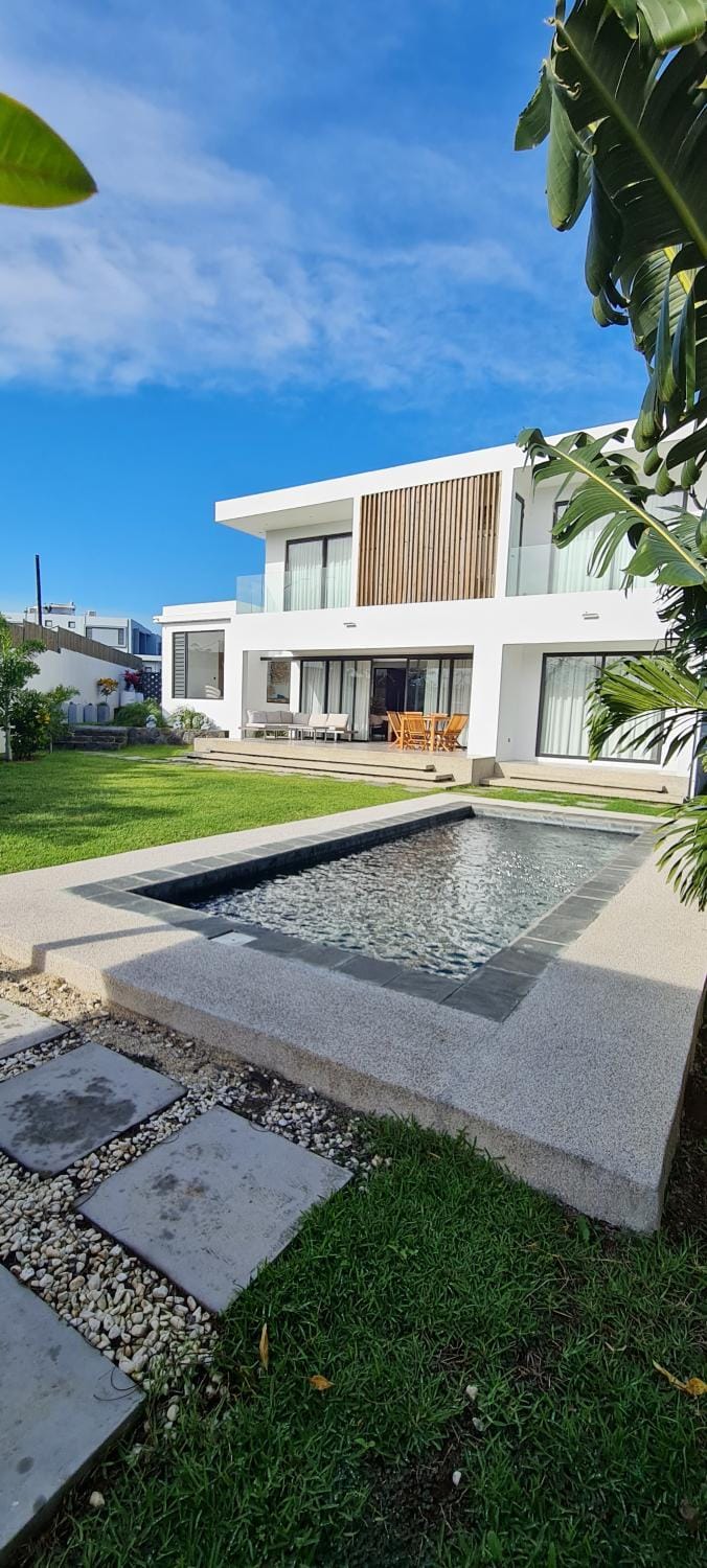 Villa Asahi , Steps from Mont Choisy Beach & Golf Villa in Trou-aux-Biches