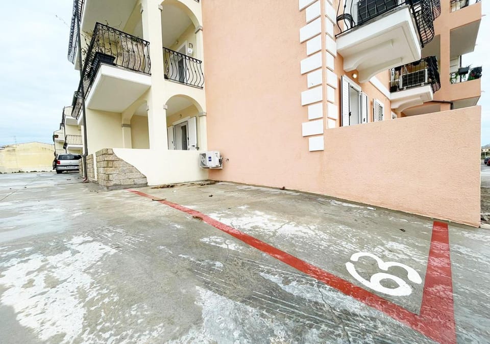 Property building, Neighbourhood, Street view