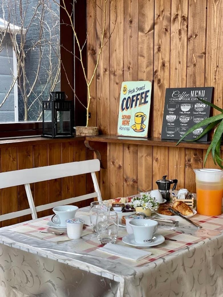 Cameracaffè sul Lago Bed and Breakfast in Arezzo