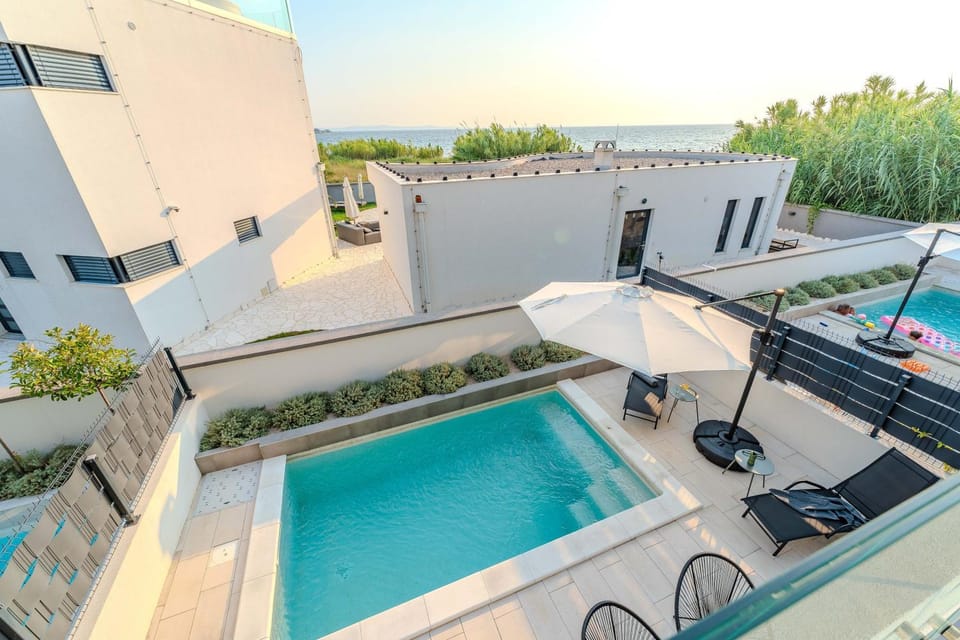 Natural landscape, Balcony/Terrace, Pool view, Swimming pool
