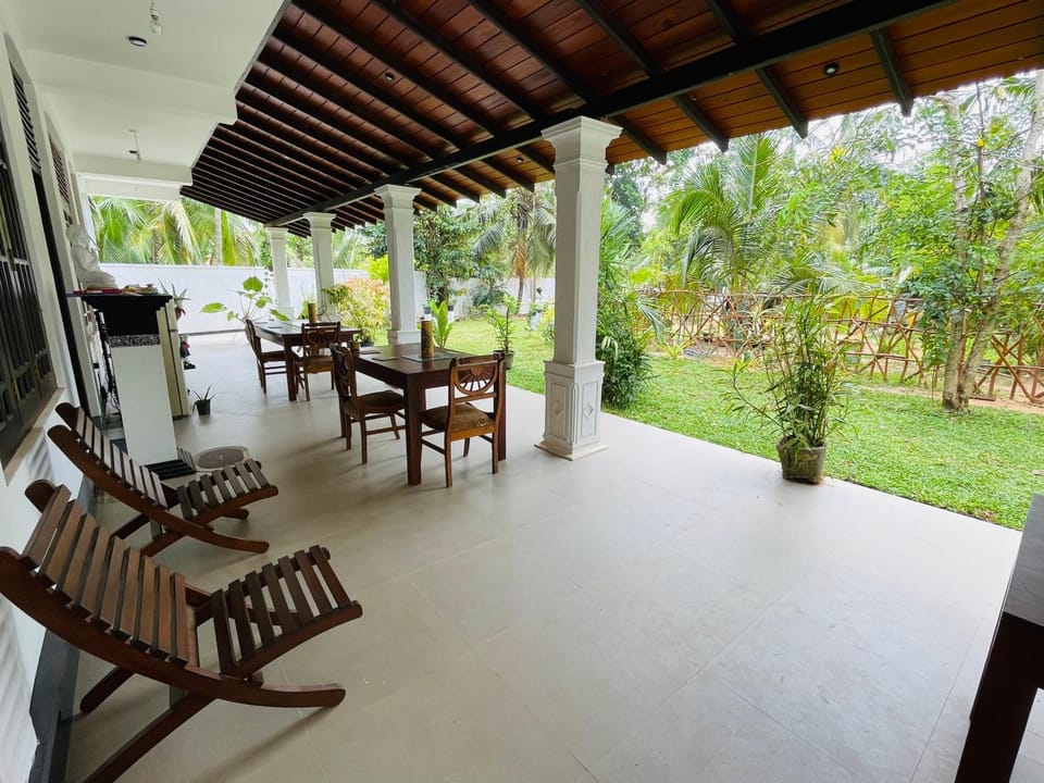Garden, View (from property/room), Dining area, Garden view