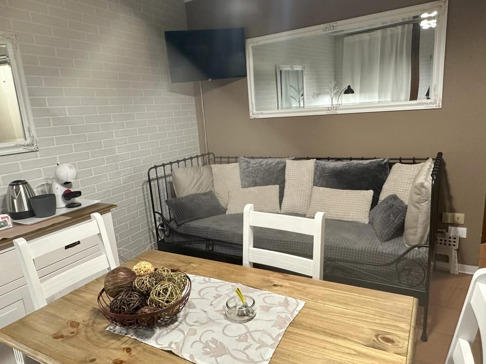 Coffee/tea facilities, Living room
