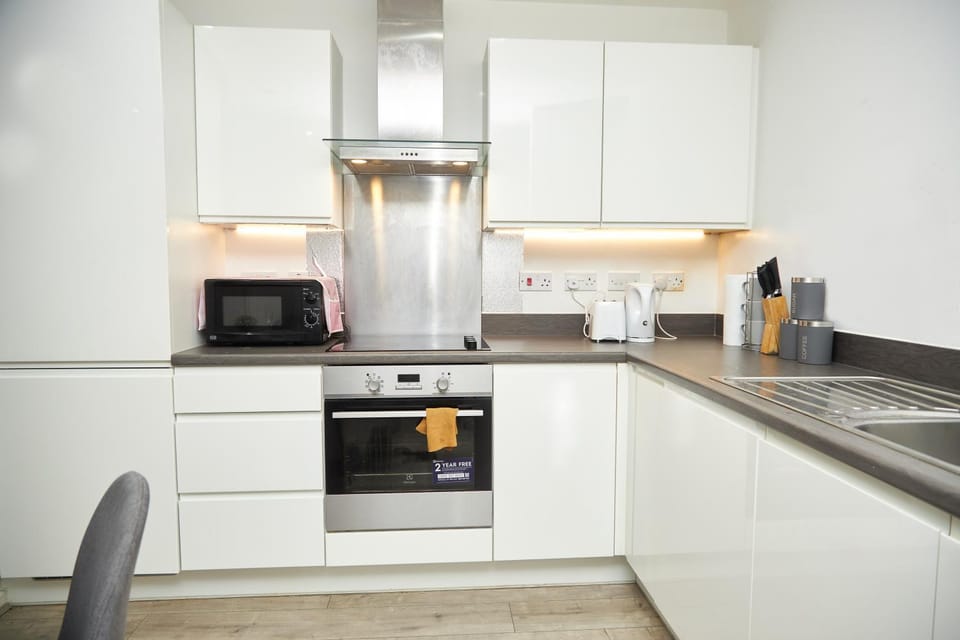 Kitchen or kitchenette, Communal kitchen, Guests, toaster, kitchen
