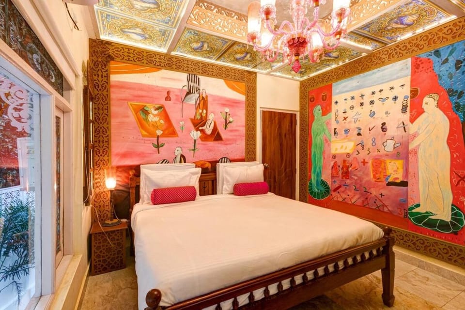Bed, Photo of the whole room, Decorative detail, Bedroom