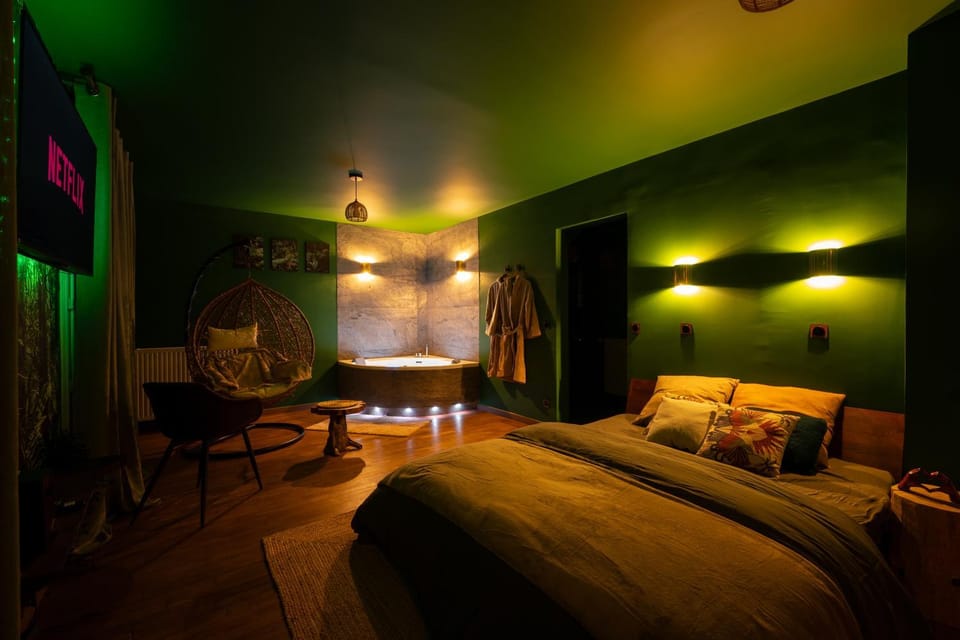 Suite Amazonie de luxe avec balnéo Apartment in Le Havre