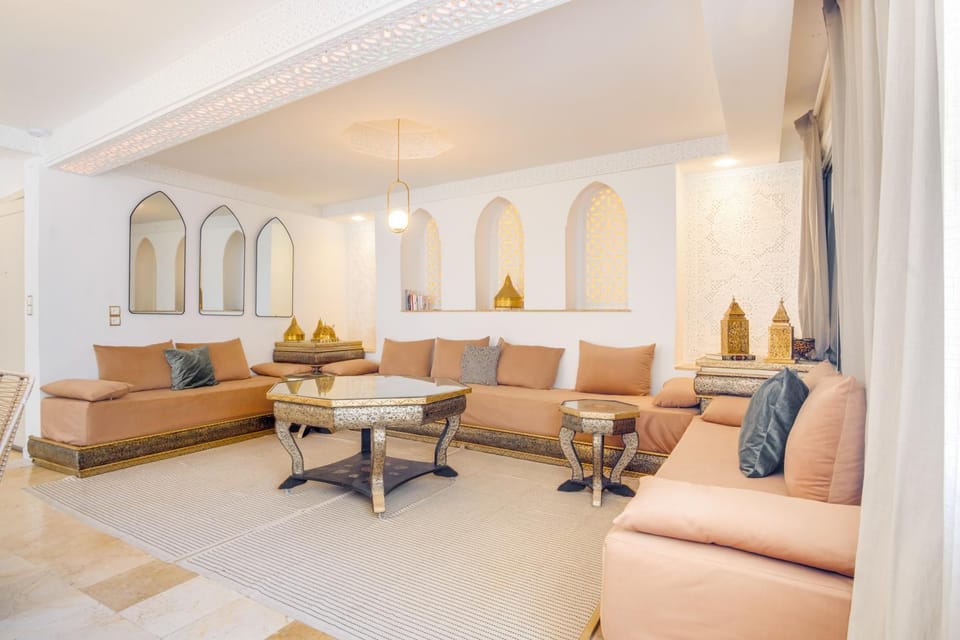 Living room, Seating area