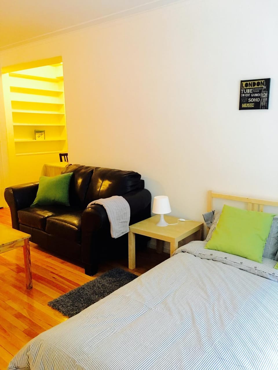 Bed, Living room, Bedroom