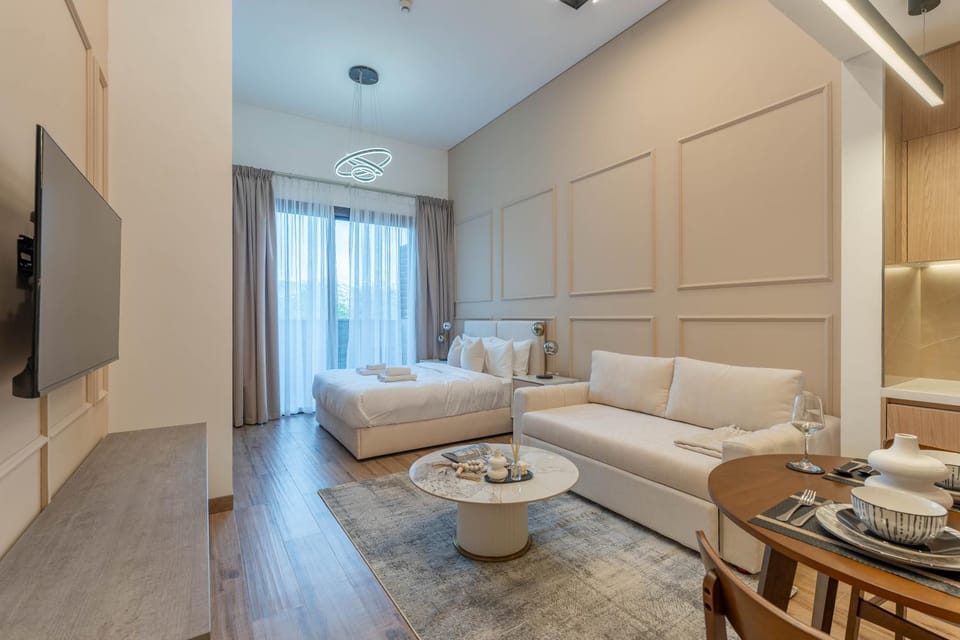 Bed, Living room, Dining area, Bedroom
