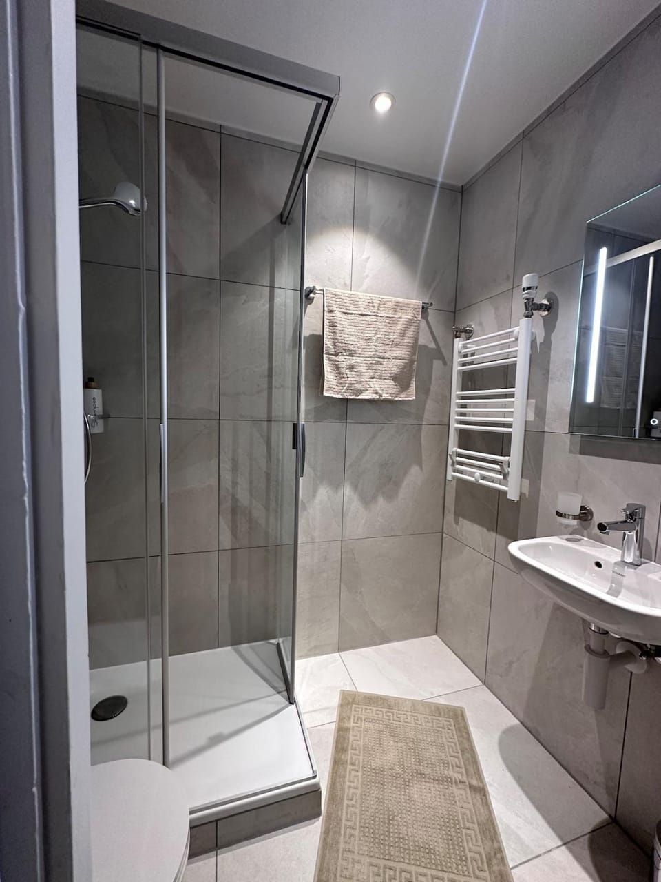 Heure Cosy Apartment in Neuchâtel, Switzerland