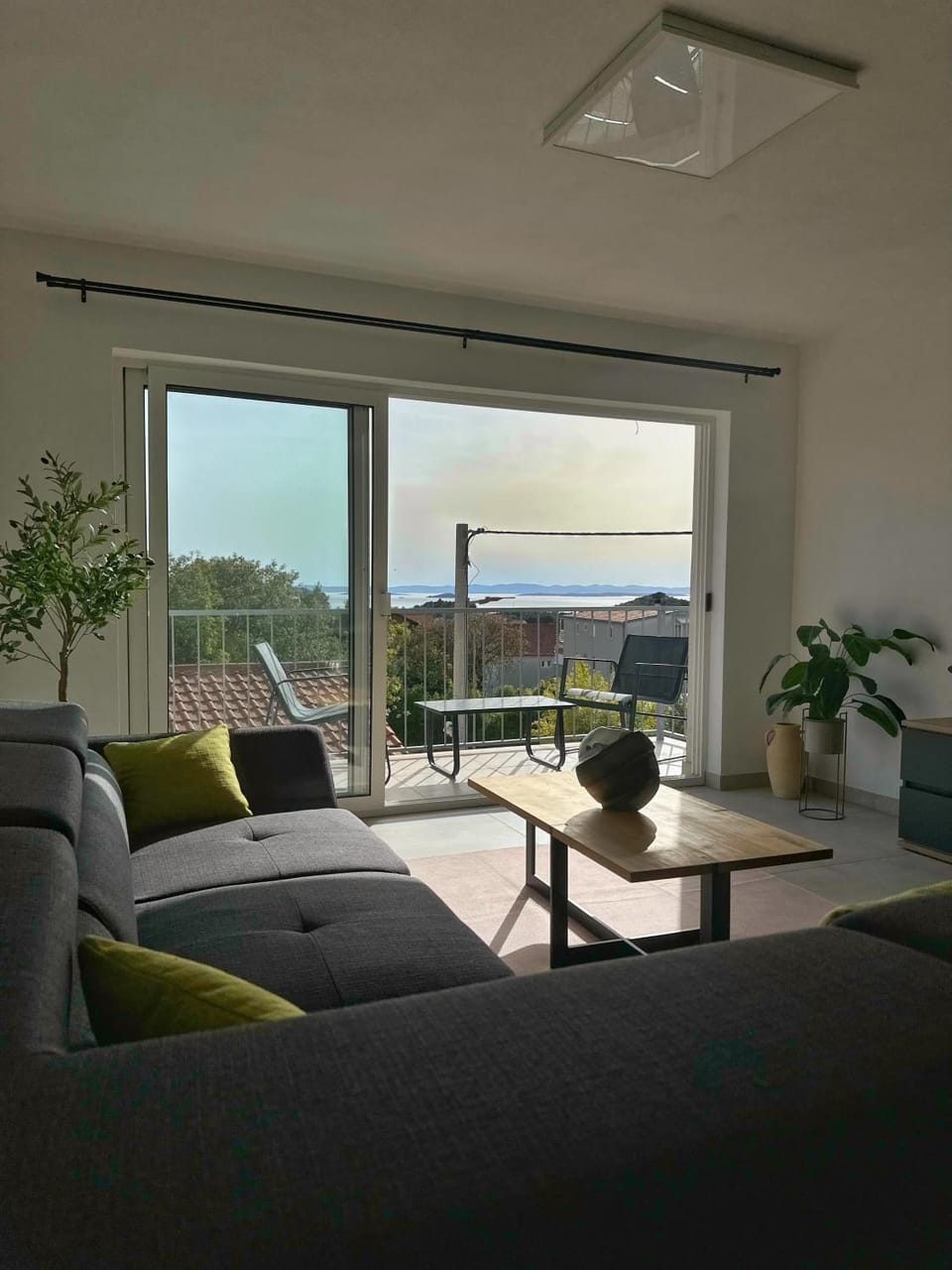 Natural landscape, View (from property/room), Balcony/Terrace, Living room, Seating area