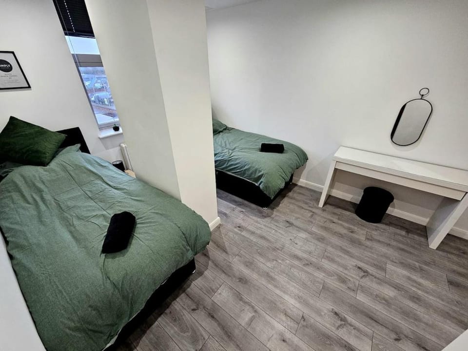 A&J Properties - 2 Bed Flat with Netflix&Disney Apartment in Leicester