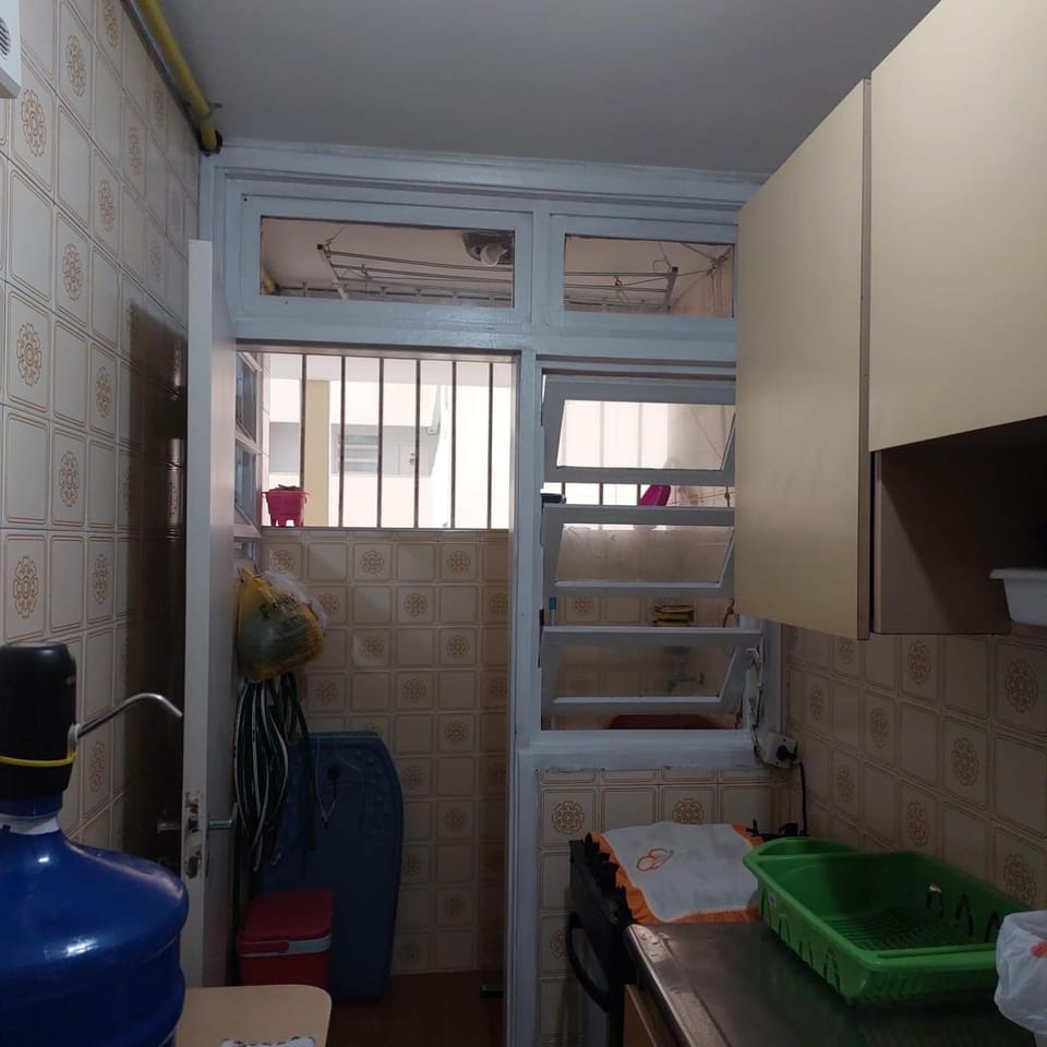 Guarujá-Pitangueiras-Quarto Privativo em apto compartilhado Vacation rental in State of São Paulo