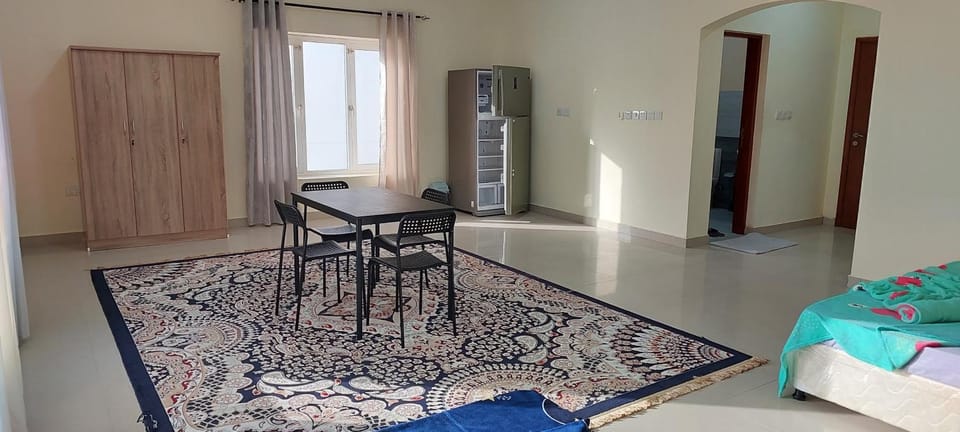 Photo of the whole room, Seating area, Dining area, wardrobe