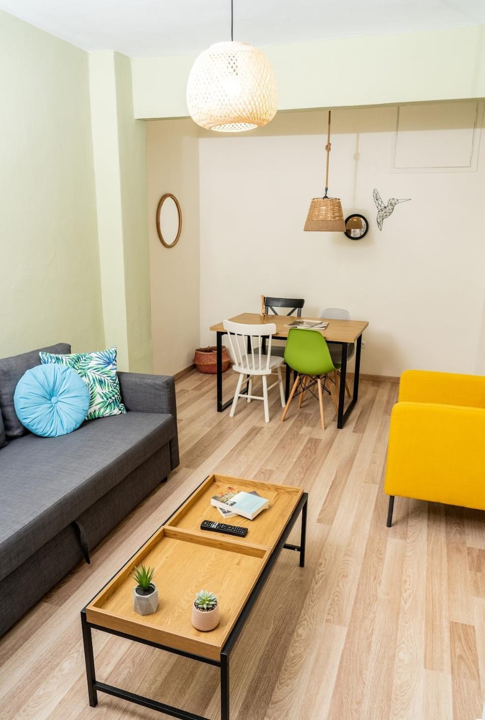 Living room, Dining area