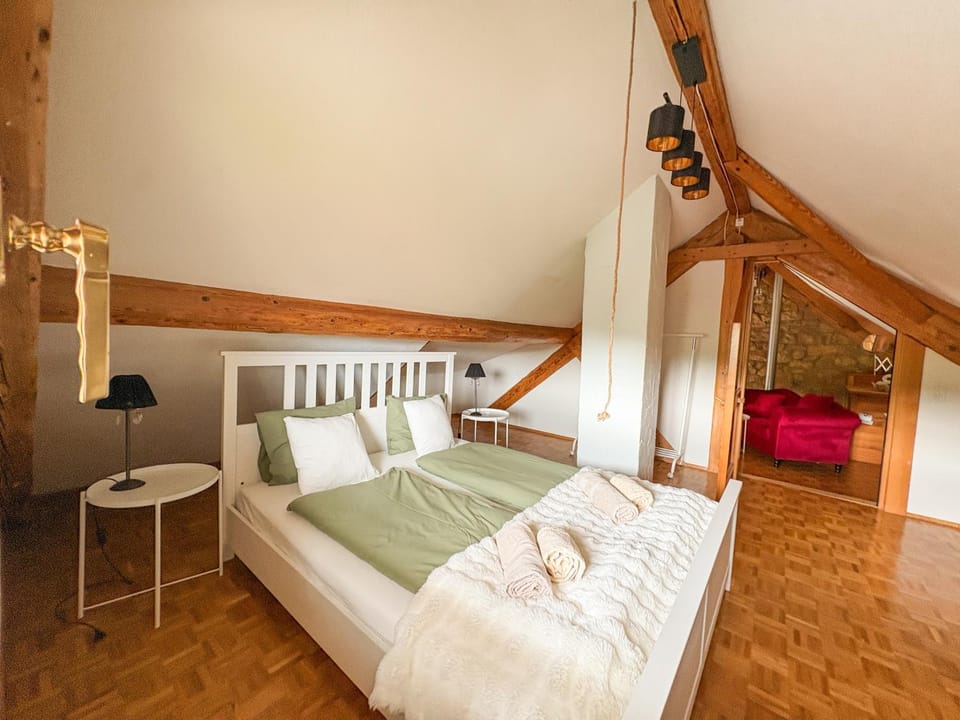 Bed, Bedroom