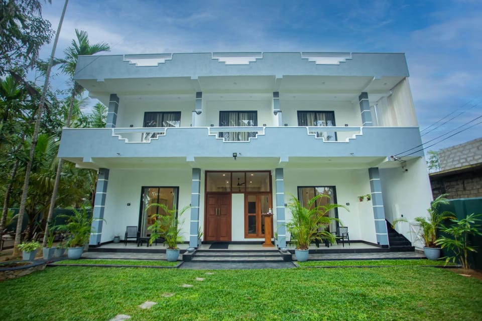 Monarcho Villa Hotel in Southern Province