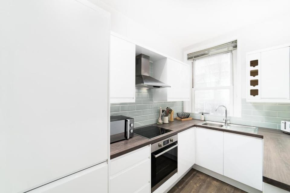 Kitchen or kitchenette, dishwasher, microwave, pet friendly