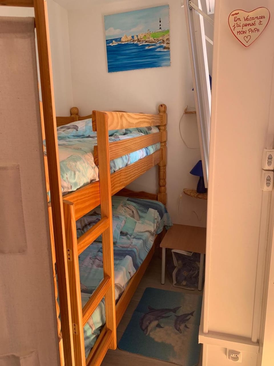 Bed, Photo of the whole room, Bedroom, bunk bed