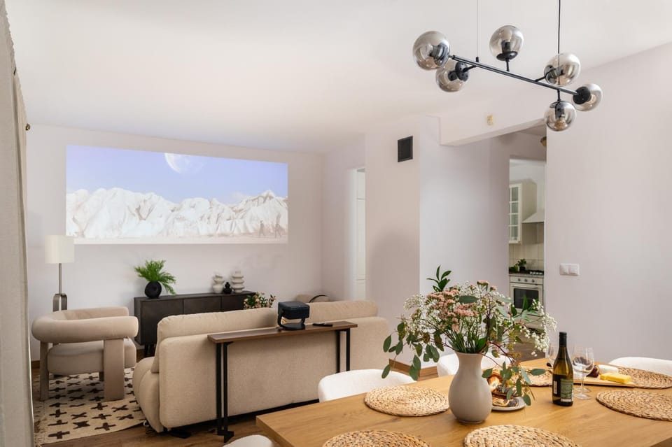 TV and multimedia, Living room, Seating area