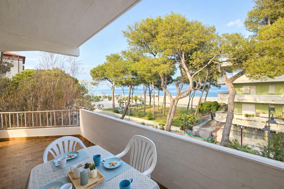 Balcony/Terrace, Dining area