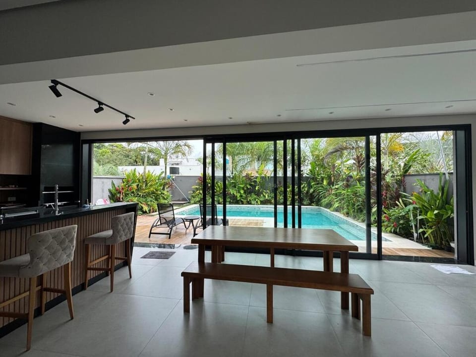 Casa Espaçosa no Condomínio Morada da Praia House in Bertioga