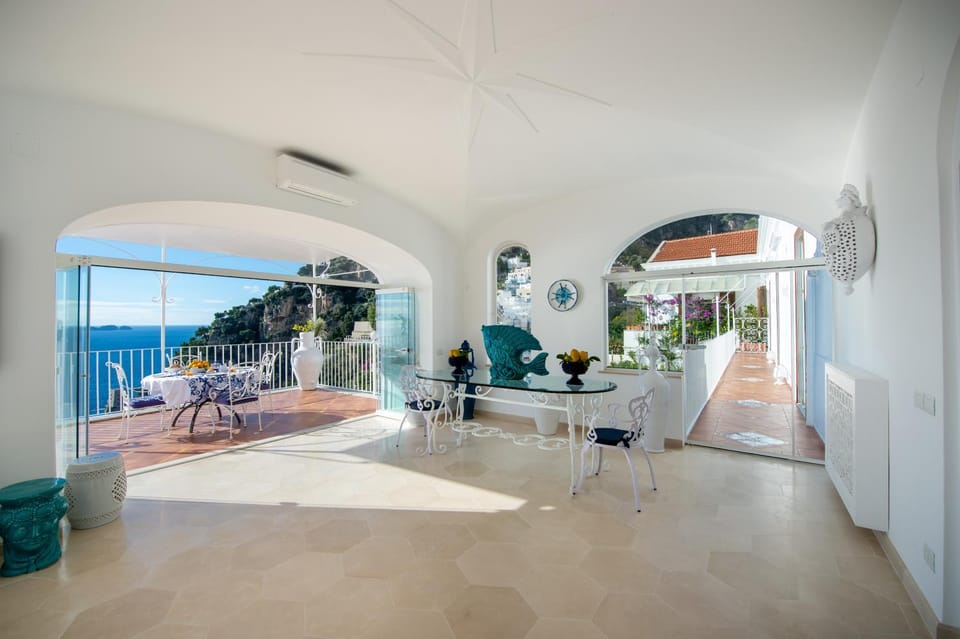 Balcony/Terrace, Living room