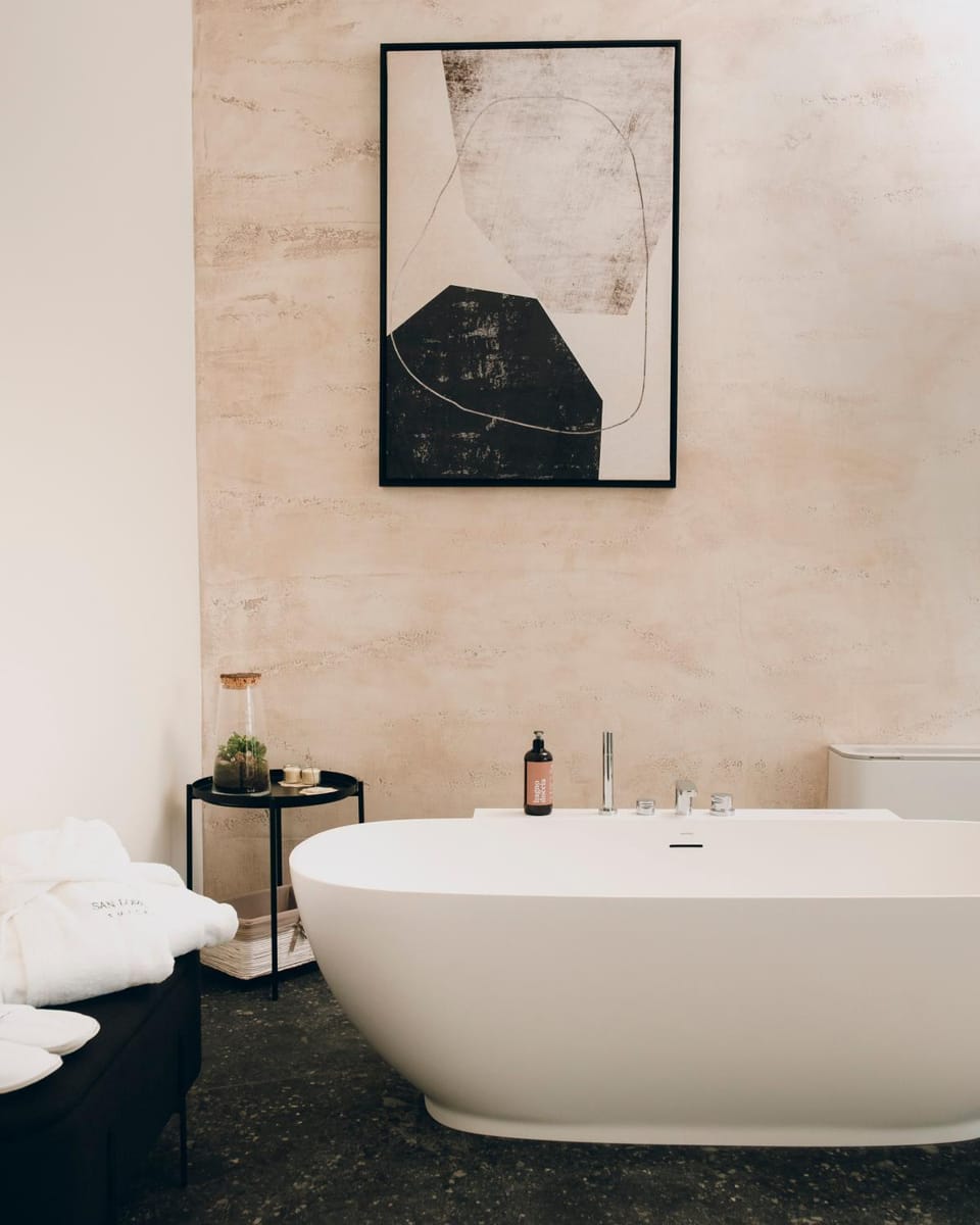 Hot Tub, Bath