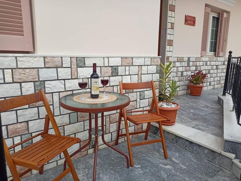 Patio, Balcony/Terrace, Food and drinks