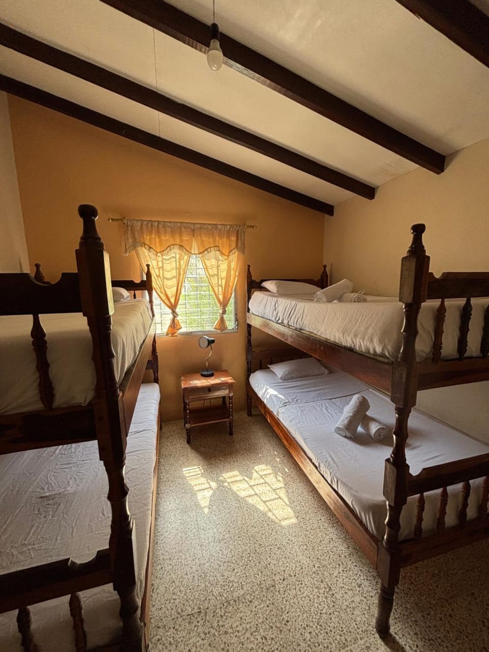Bedroom, bunk bed