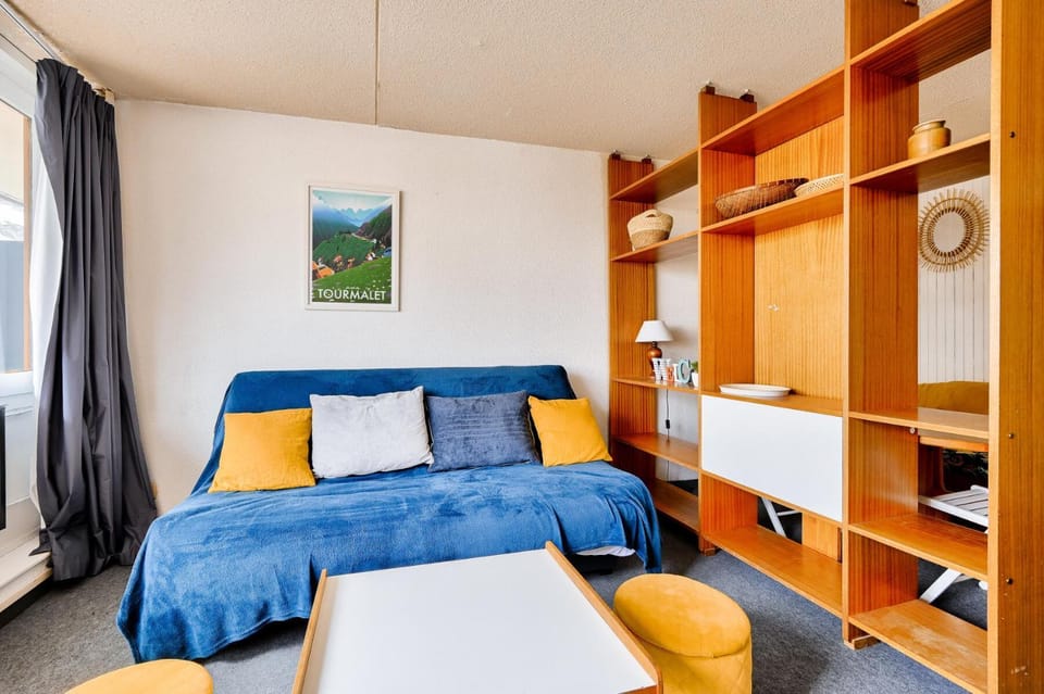 Bed, furniture