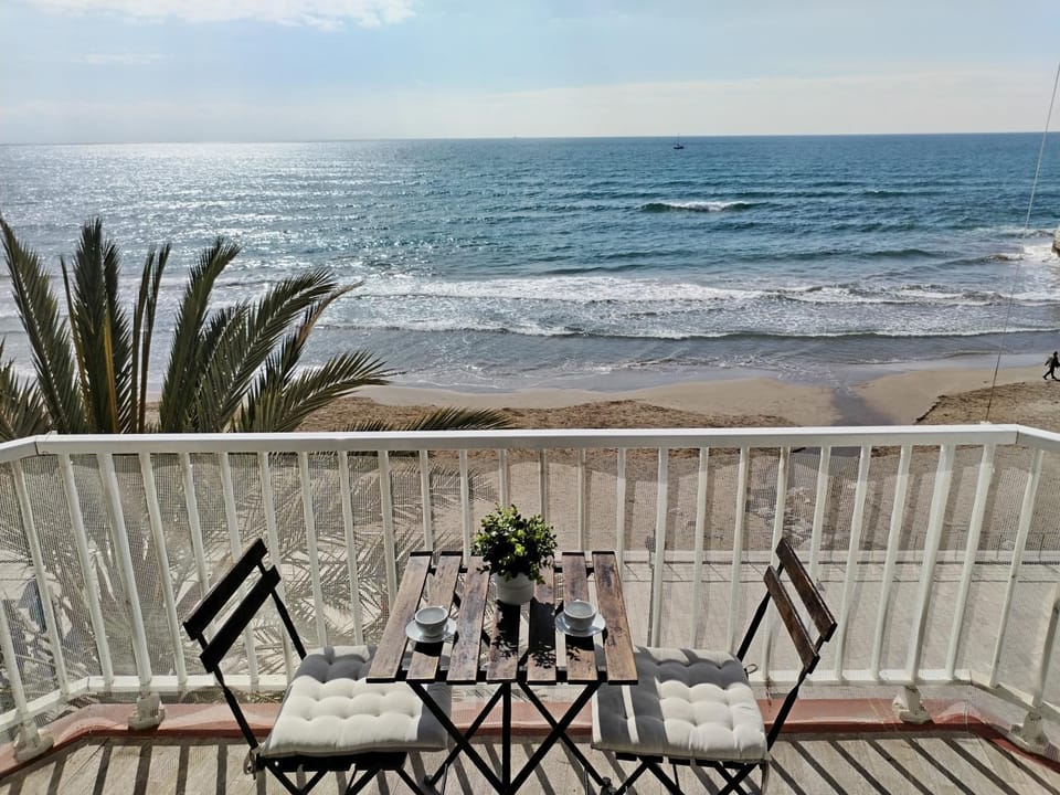 Natural landscape, View (from property/room), Balcony/Terrace, Beach, Sea view