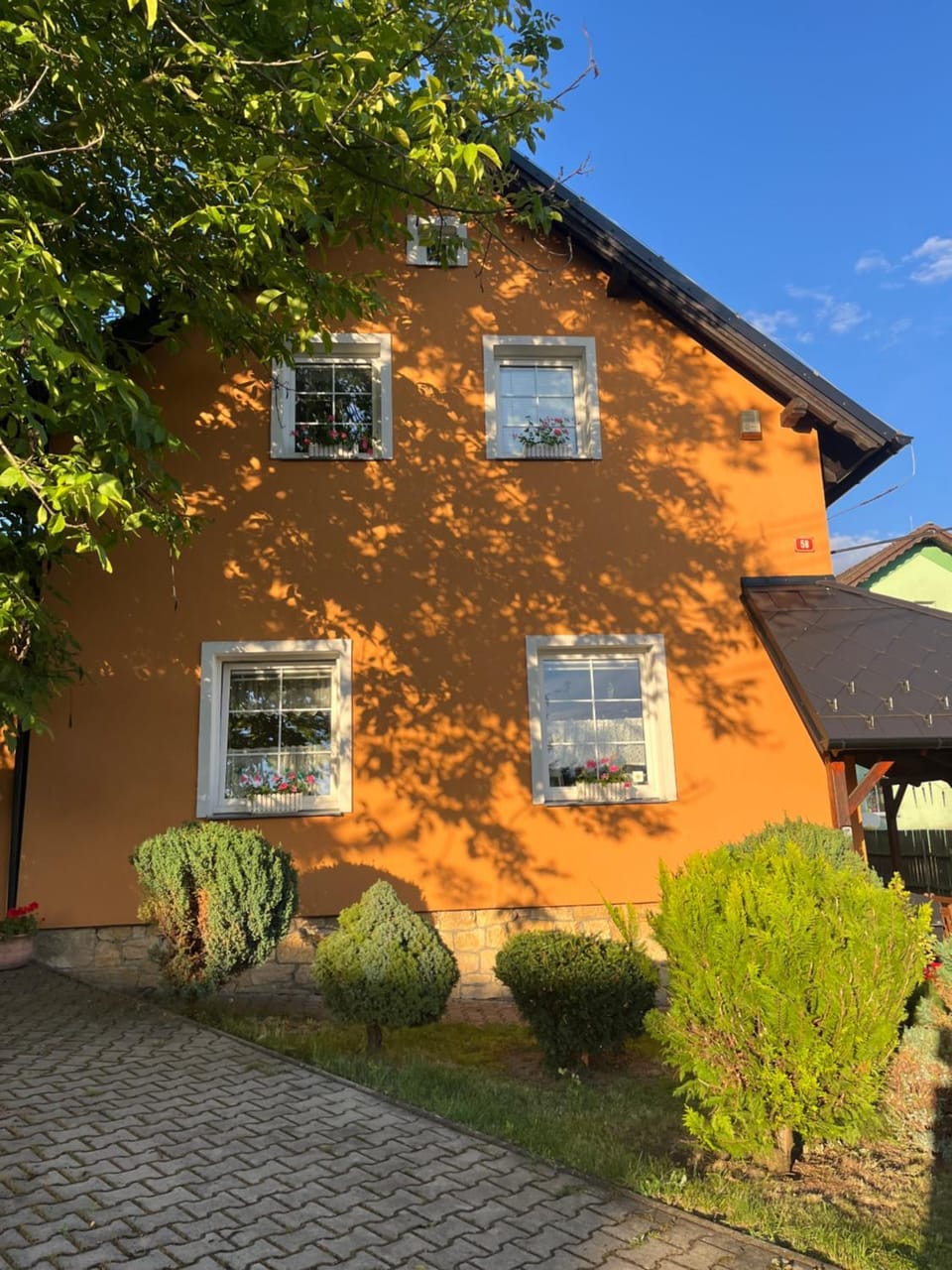 Property building, Garden