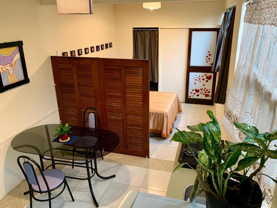Kitchen or kitchenette, Photo of the whole room, Dining area