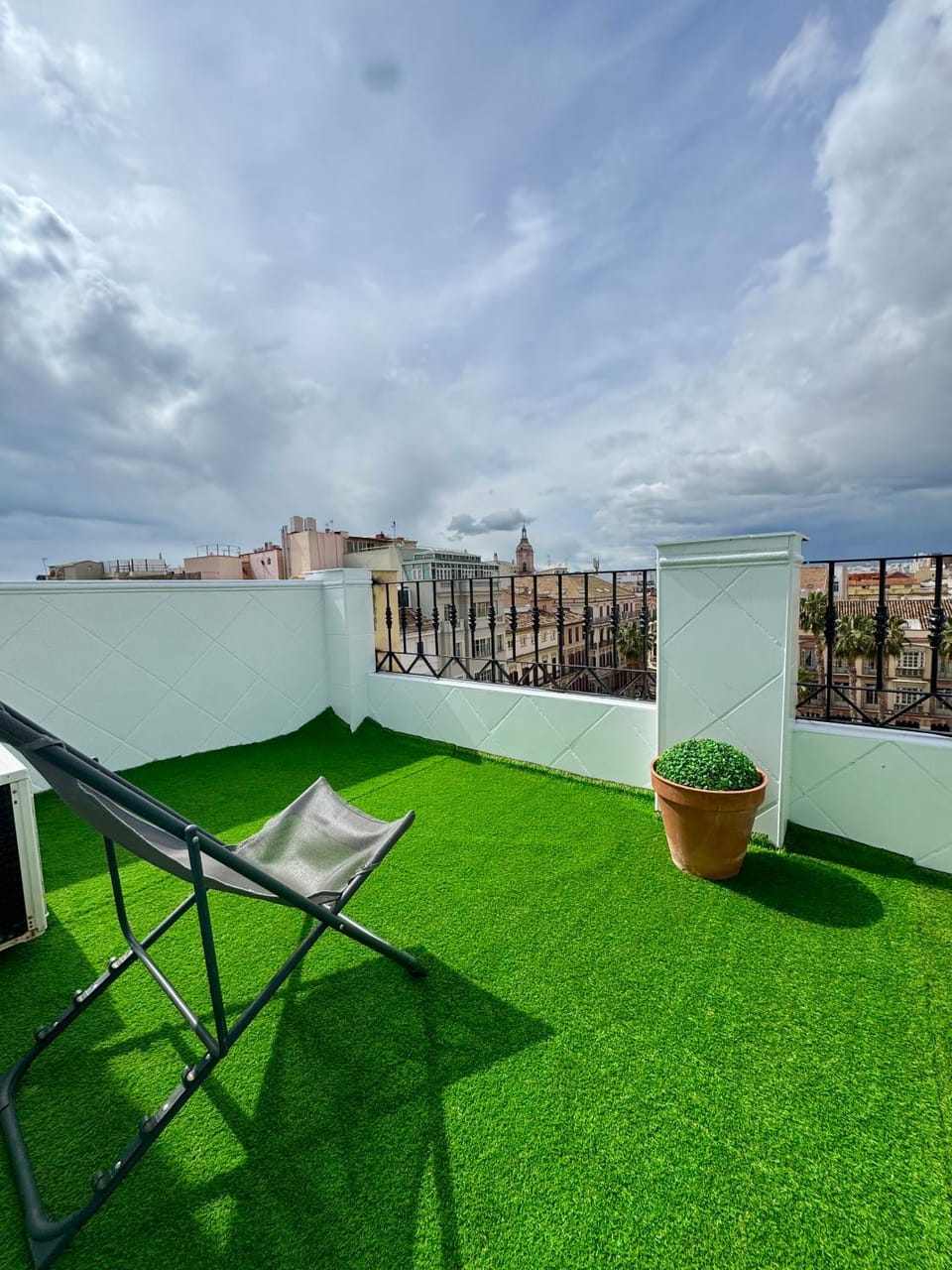 Balcony/Terrace, sunbed