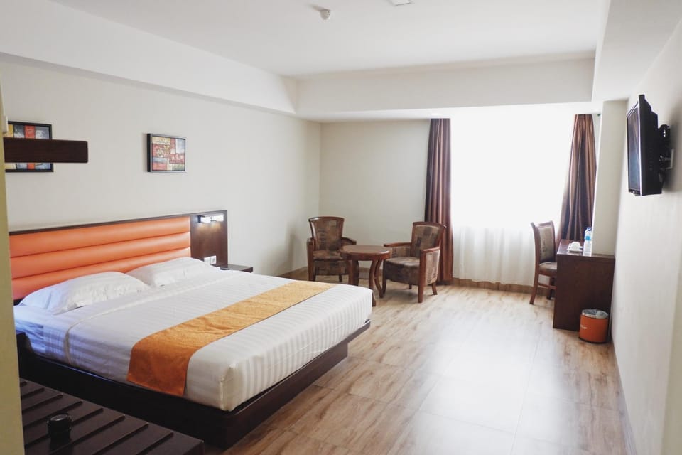 Bed, TV and multimedia, Photo of the whole room, Seating area