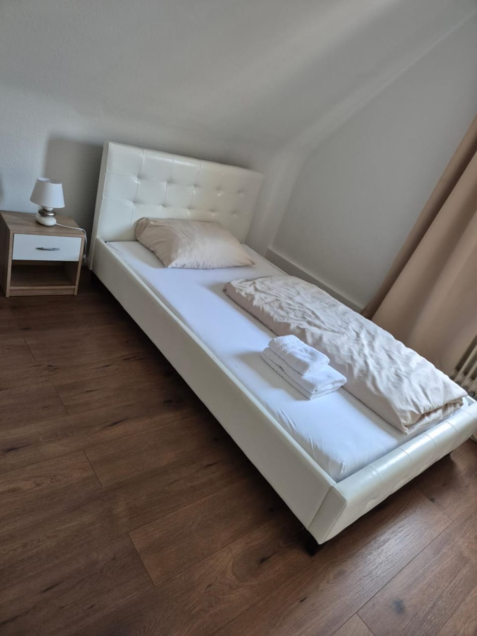 Shower, Spring, Bed, Photo of the whole room, Seating area, Bedroom, Communal kitchen, Family, dishwasher, hair dryier, heating, heating, internet, internet, internet, soundproof, towels, towels, wardrobe