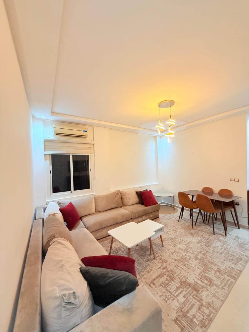 TV and multimedia, Living room, Dining area, air conditioner