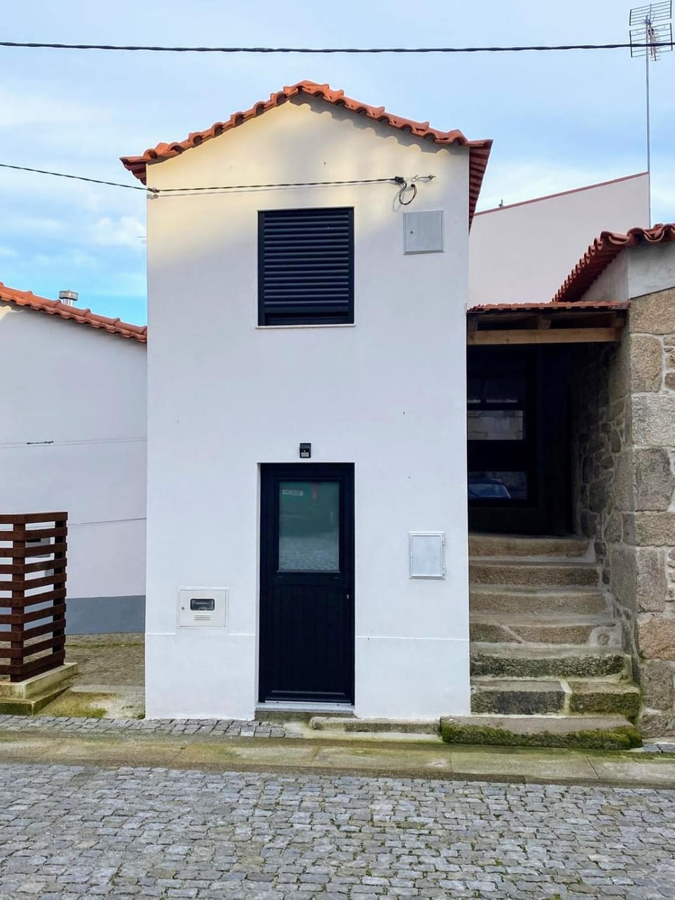 Property building, Day