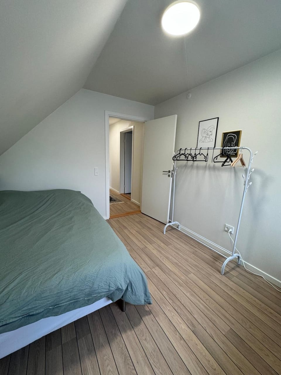 The Butterfly - House in Odense for 7 Persons with Luxury Rooftop Deck & Free Parking Apartment in Region of Southern Denmark