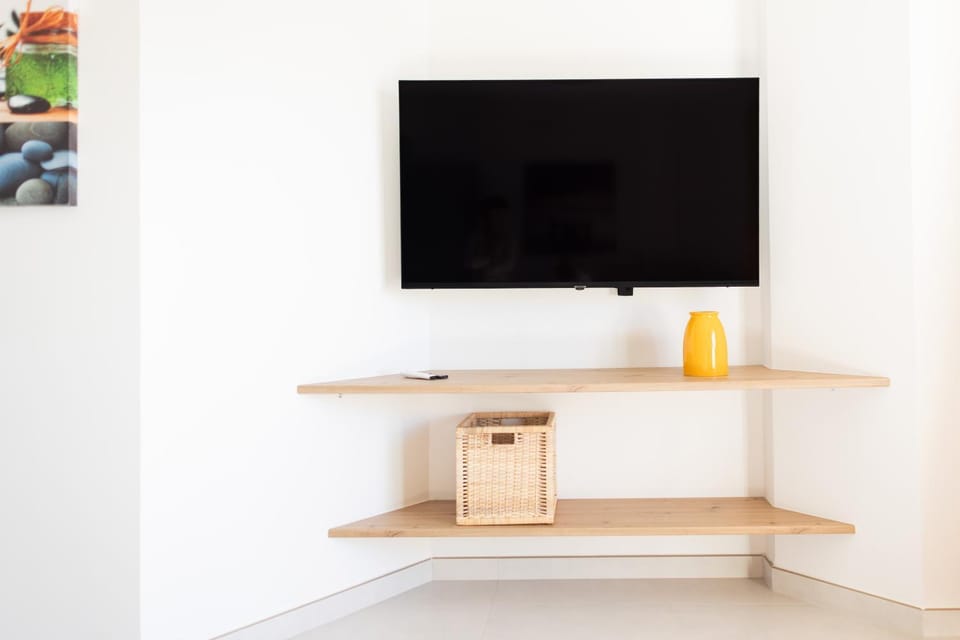 TV and multimedia
