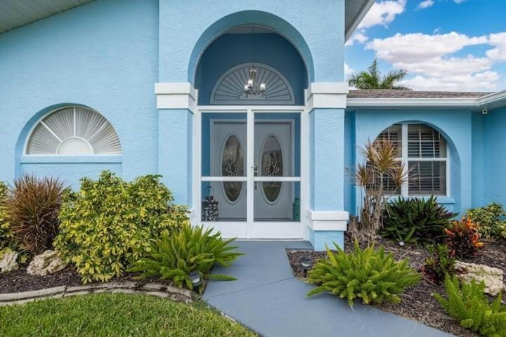Calypso Cove - Gulf Access SE Cape Coral with SPA House in Cape Coral