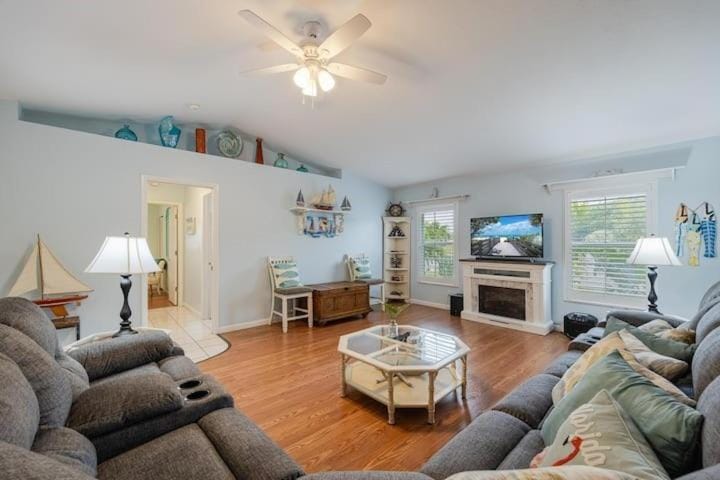 Calypso Cove - Gulf Access SE Cape Coral with SPA House in Cape Coral