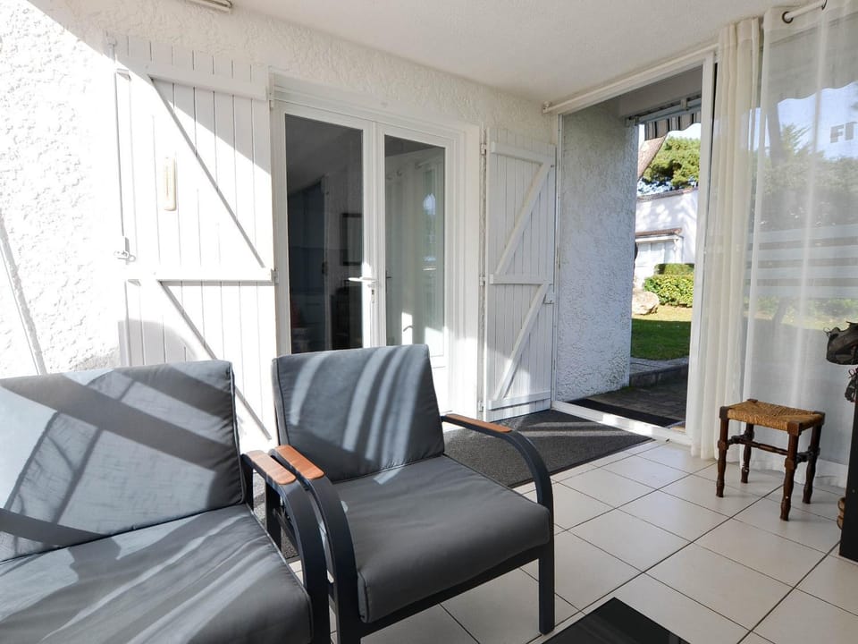 Maison spacieuse 5 pièces à La Palmyre, proche mer, idéale pour 8 personnes, Patio et Barbecue - FR-1-705-94 House in Les Mathes