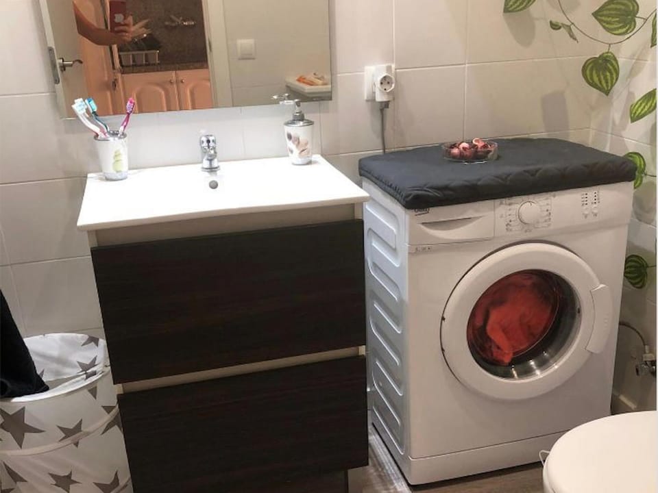 Apartamento Confortable en Platja d'Aro: Centro y Terraza Privada - ES-209-90 Apartment in Platja d'Aro