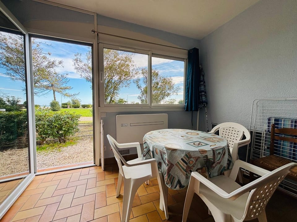 Appartement T2 rénové face à la plage avec WIFI à Argelès-sur-Mer - FR-1-309-494 Apartment in Argeles-sur-Mer
